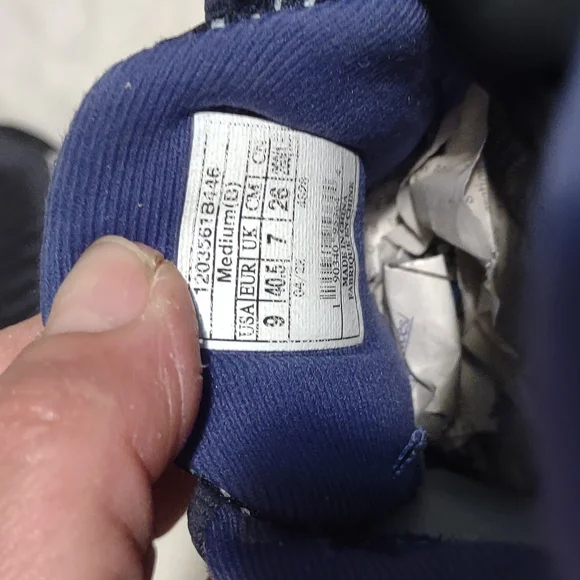 Brooks Black Running Shoes - Picture 4 of 6